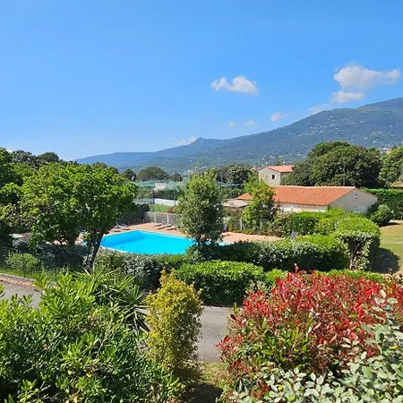 Dolce & B2 Avec Piscine Et Terrasse *